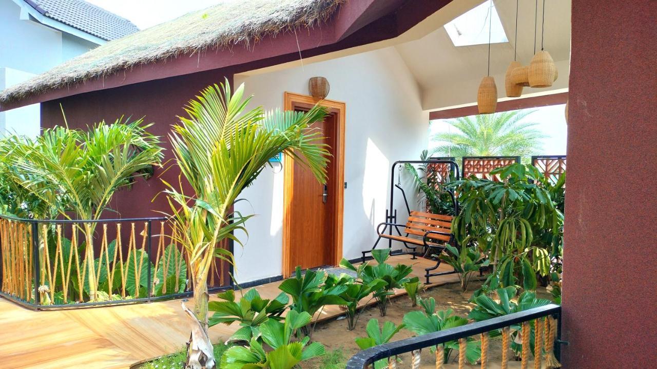 V Hotels And Resorts Chirala Extérieur photo